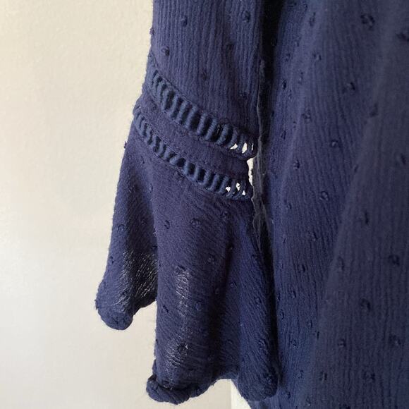 Staccato 3/4 sleeve navy blue blouse small flutter sleeves - Picture 3 of 7